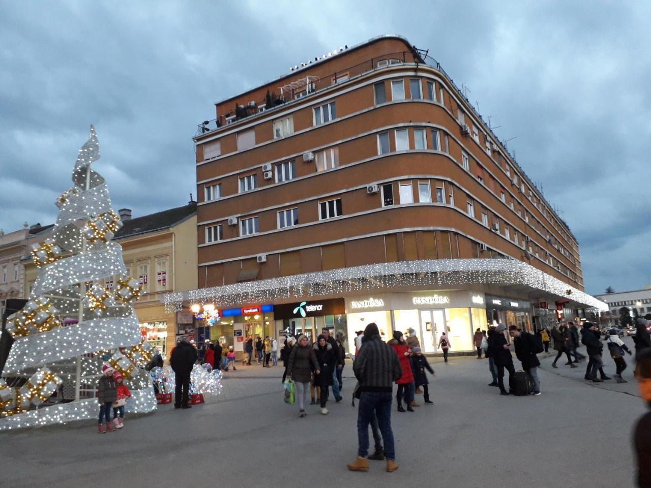 Appartamento Nicola's Novi Sad Esterno foto