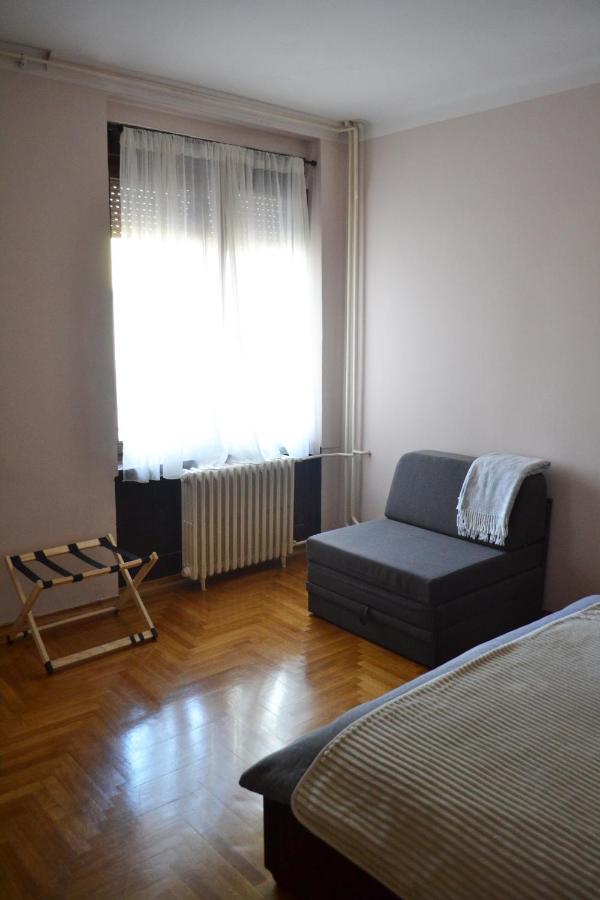 Appartamento Nicola's Novi Sad Esterno foto